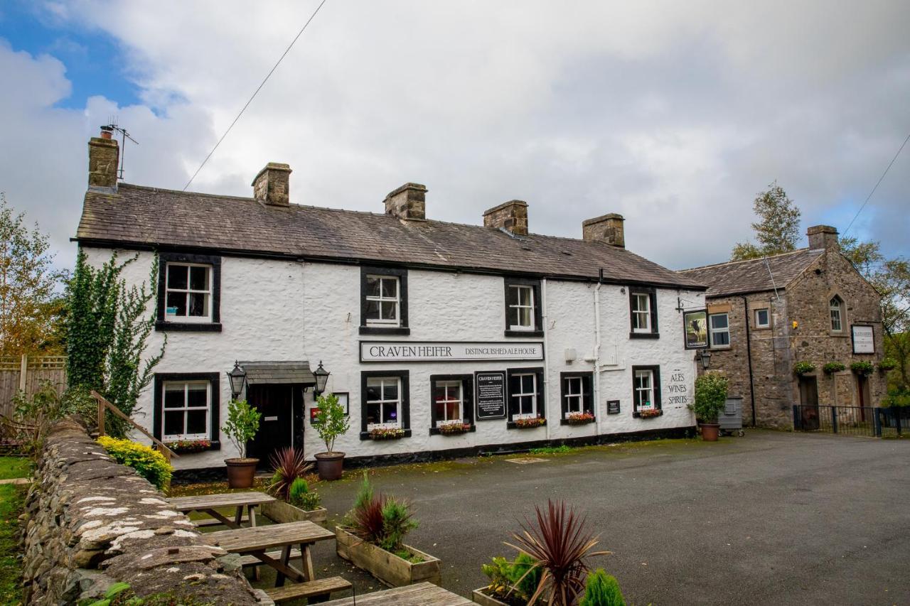 Craven Heifer Ingleton Hotel Ingleton  Bagian luar foto